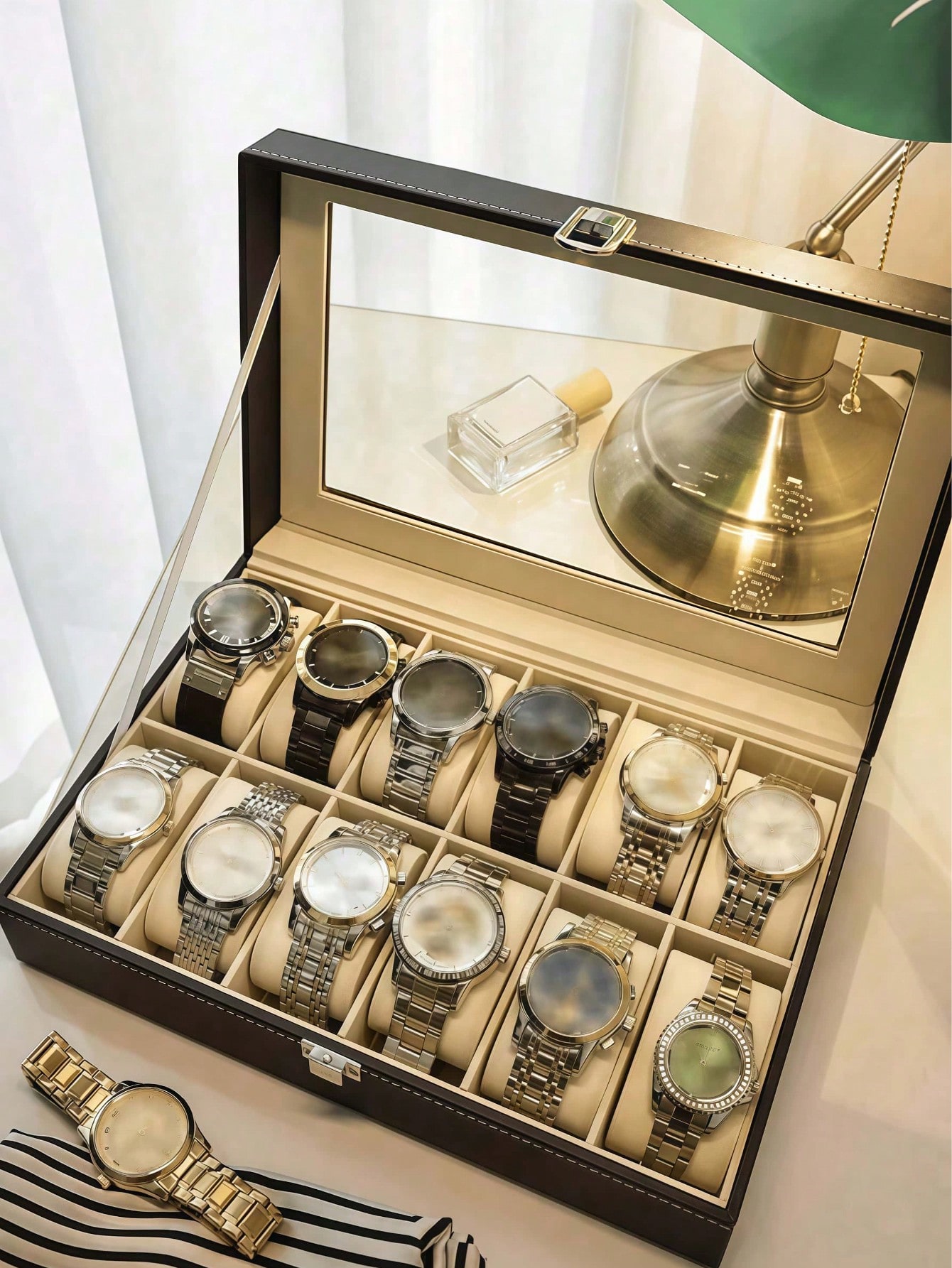 Boîte à montres en cuir avec s - Men'S Accessories Rack avis et prix