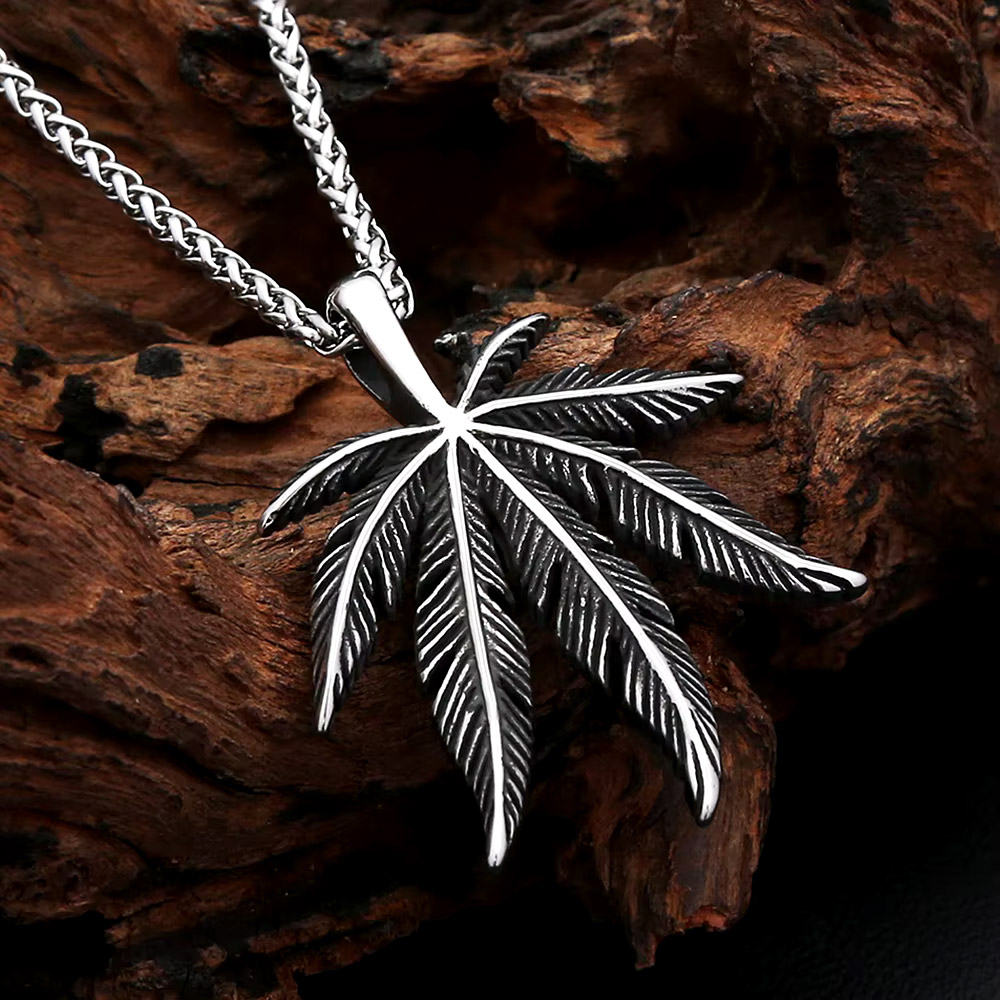 Collier pendentif vintage en f - Men'S Vacation Accessories avis et prix